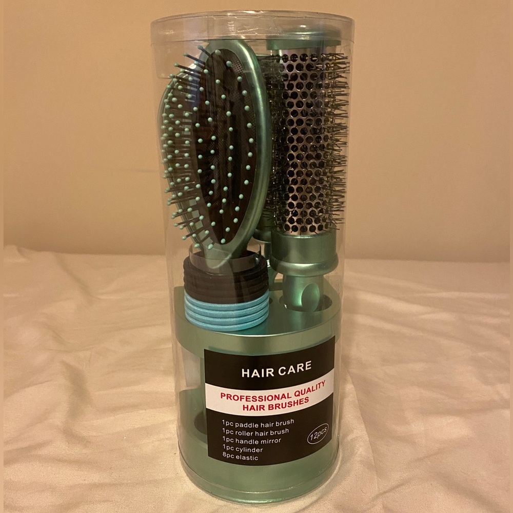HAIR CARE 12 PIECE PROFESSIONAL QUALITY HAIR BRUSH SET - brand new